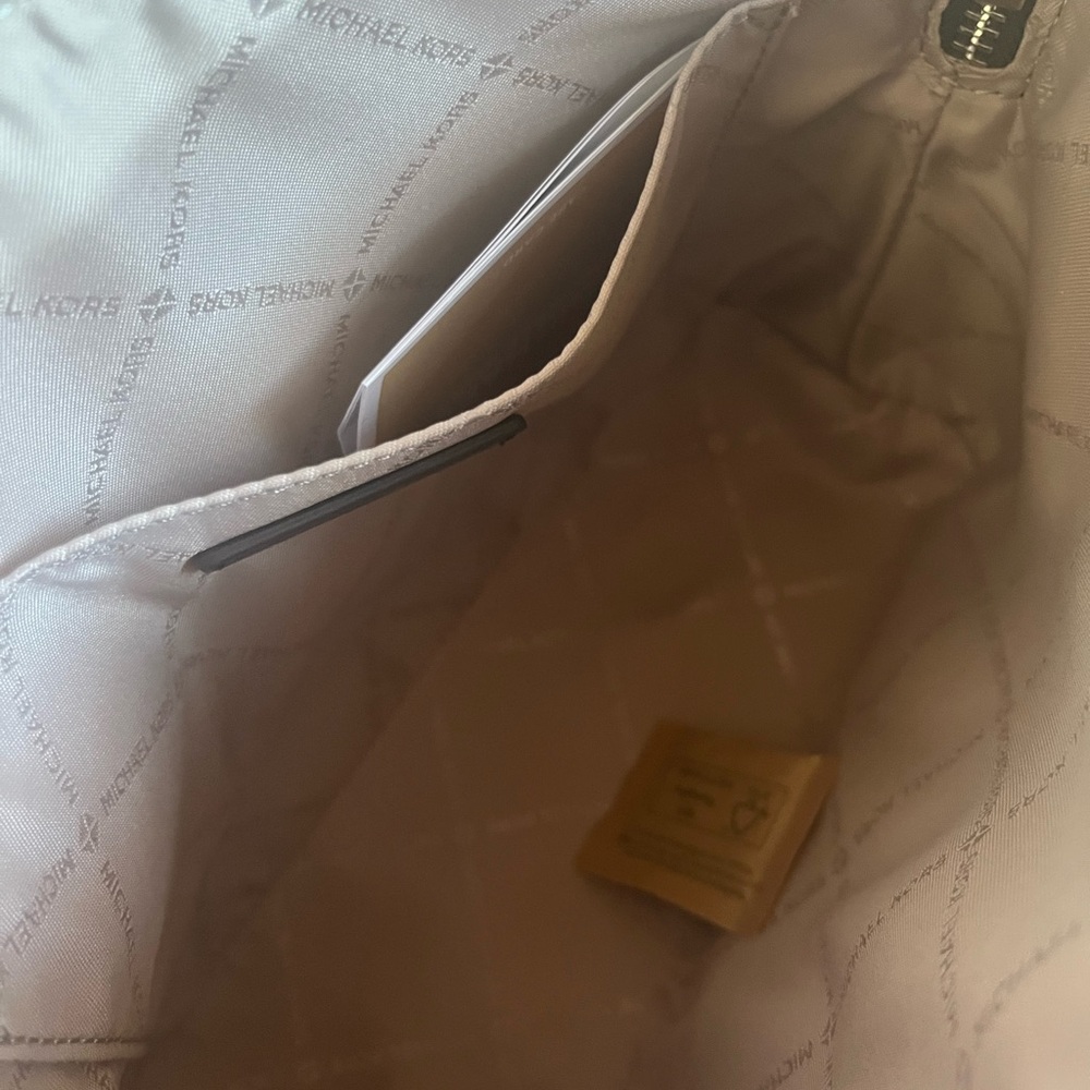 Michael Kors Medium Admiral Dome Crossbody - Picture 6 of 8